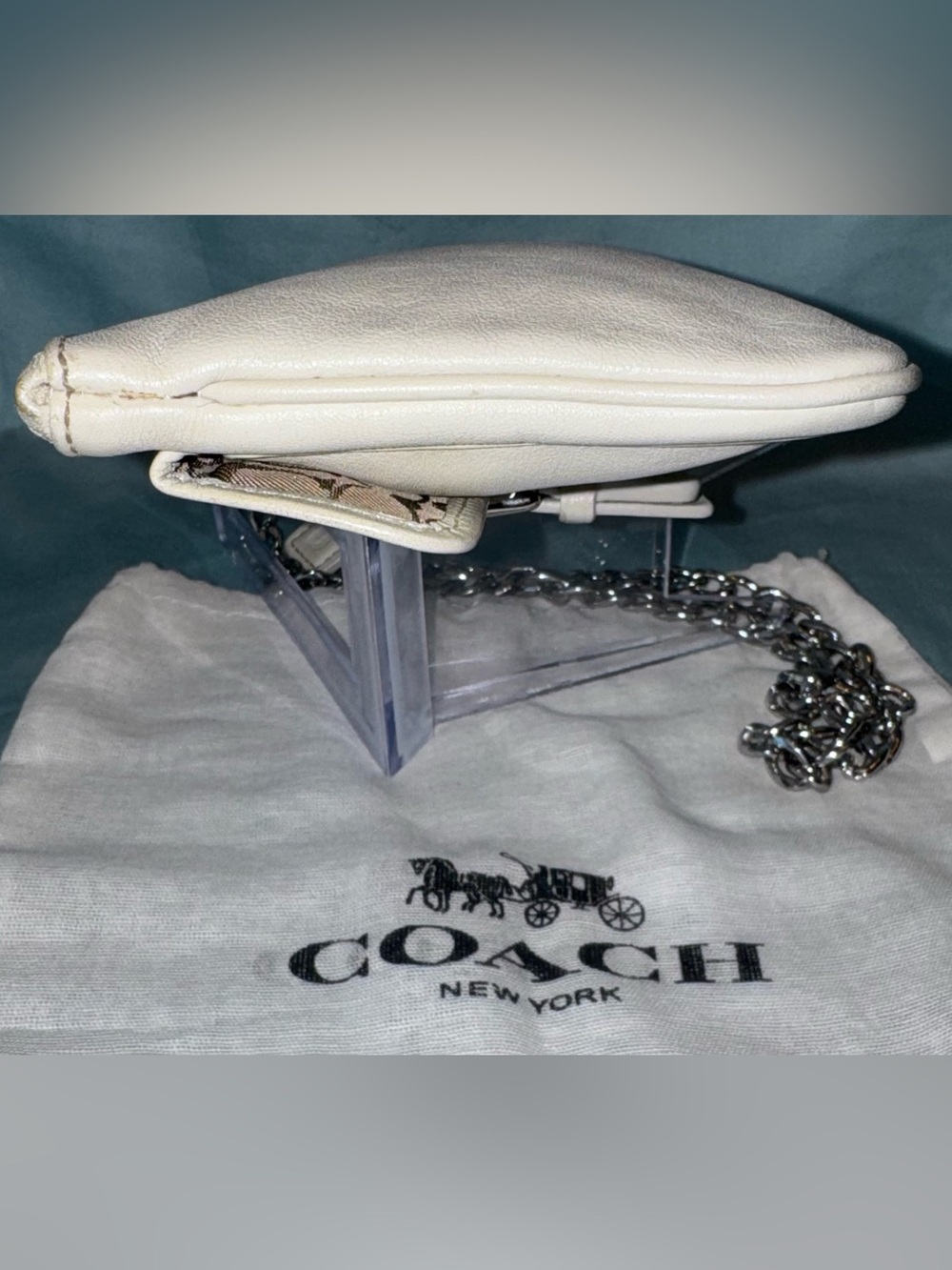 Coach Cream Wristlet Clutch With Dyst Bag - Picture 7 of 11